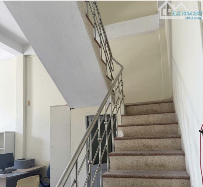 NHÀ MÊ LỬNG_ Đường TRỊNH KHẮC LẬP_ Dt 100m2_ Hướng ĐÔNG NAM_ GIÁ 5 tỷ 2 - 1