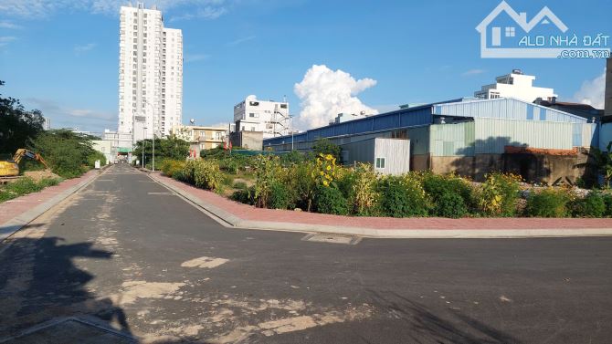 Bán đất giá F0 Chủ đầu tư hẻm 13m An Dương Vương,xây dựng tự do,sổ riêng từng nền - 1