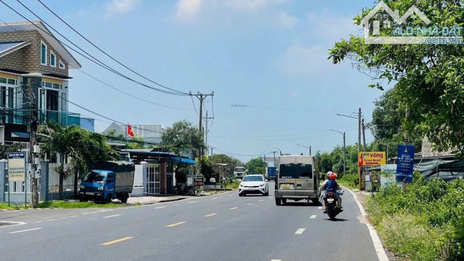 ĐẤT BIỂN LỘC AN- NGAY SAU CHỢ - CÁCH BÃI TẮM CHỈ 1KM- NAY LÀ XÃ PHƯỚC HẢI - TP HCM - 1