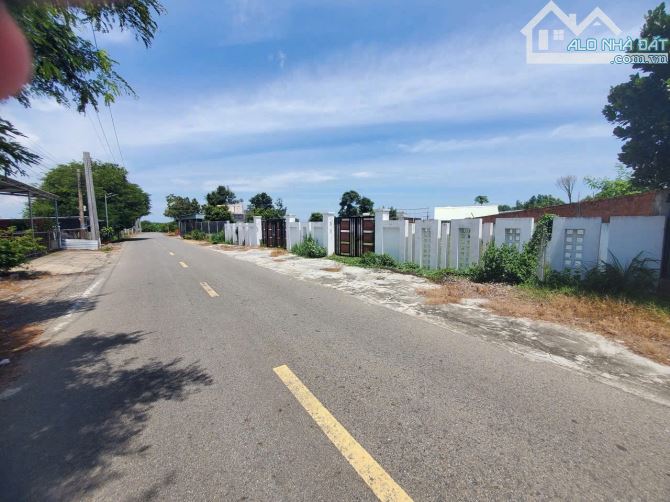 THỊ TRẤN PHƯỚC HẢI - CÁCH BIỂN 4KM - ĐÃ XÂY RÀO CỔNG KIÊN CỐ  🌈🌈🌈DT 623M2 - 1