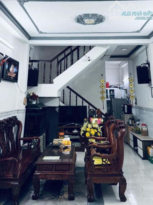 Chỉ 6 tỷ nhỉnh - Có nhà Nút giao Âu Cơ - Lạc Long Quân, vuông A4, 55m2 nở hậu 4.1m - 4 T. - 1