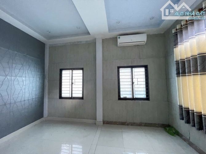 💥🏩 NHÀ 3 TẦNG MẶT TIỀN TRẦN CAO VÂN. GIÁ 12,46 TỸ.NGANG 9,5M.  LÔ GÓC 2 MẶT. KINH DOANH. - 1