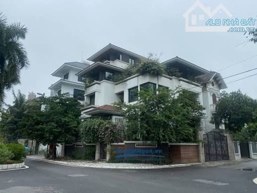 SIÊU HIẾM KHU BIỆT THỰ VƯỜN ĐÀO – DT 118m² – 7 TẦNG – MT 7.8m – GIÁ 51.9 TỶ - 1