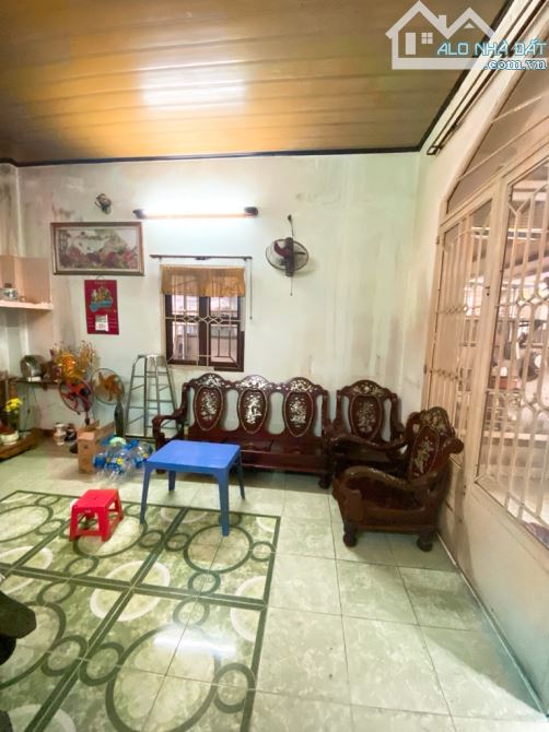 Bán Nhà ngang 7m Nở Hậu Hẻm Thông Hoàng Trọng Mậu ra HimLam 155 m2 chỉ 10 Tỷ Thương Lượng - 1