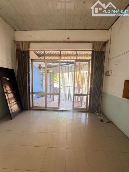 VTA93 Bán nhà 2 tầng mặt tiền đường Phong Châu - Nam Nha Trang (gần cầu sông Tắc 2) - 1