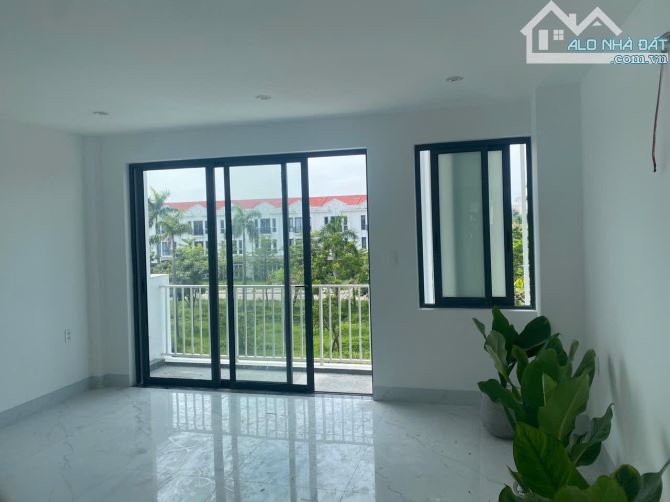 Bán căn Shophouse ECOGARDEN đã hoàn thiện 4 tầng giá 7ty400 rẻ nhất thị trường - 1