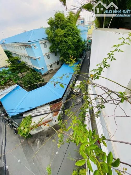 FULL TIỆN ÍCH NHÀ 5 TẦNG NGANG 5 HXH TRÁNH GIÁ CHỈ VỎN VẸN 15.6 ĐỒNG NGAY LÊ VĂN SỸ Q3 - 1