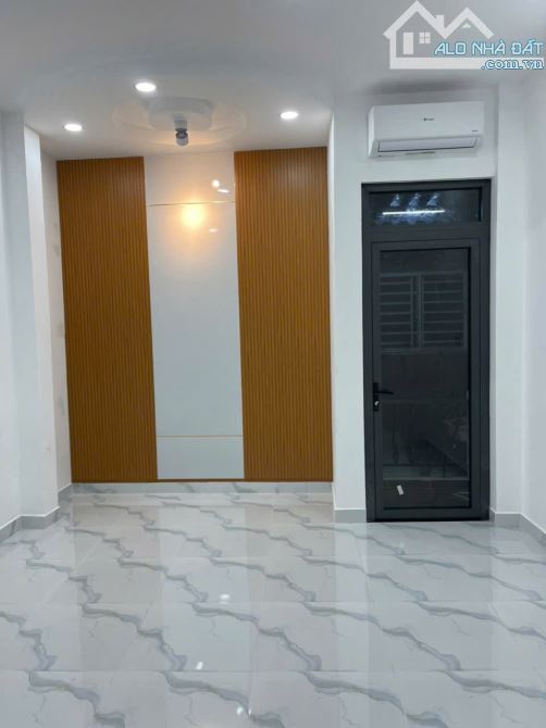 Chỉ cần nhỉnh 2.85 tỷ có ngay căn 2 Phòng ngủ Lạc Long Quân, Phường 10, Quận Tân Bình. - 1