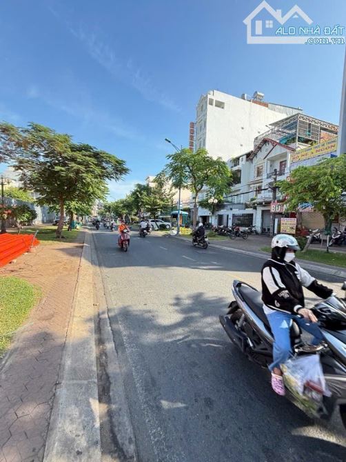 🔥[TÂN BÌNH] MẶT TIỀN ĐỒNG ĐEN - 227M2 - 3 TẦNG - NGANG 6.4 NỞ HẬU 9.4M - GIÁ 40T - 1