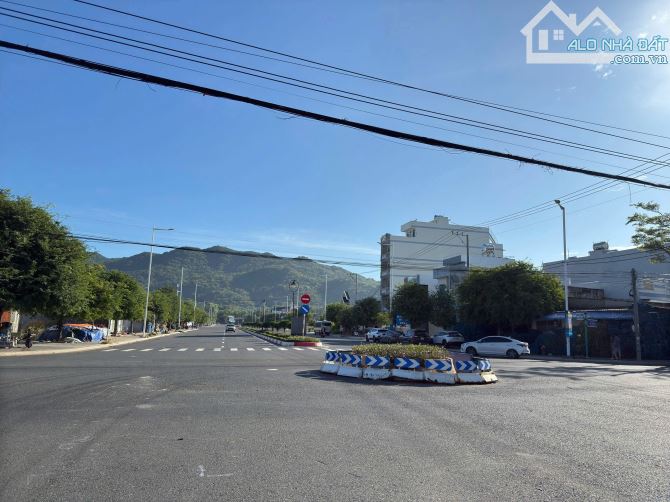 MẶT TIỀN NGUYỄN CHÍ THANH - TT LONG HẢI - CÁCH BIỂN 800M 🌈🌈🌈DT 161,8m2 - sẵn 76,4m2 thổ - 1