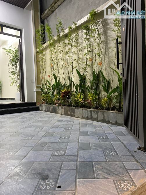 Nhà 3 tầng mới đẹp 2 mặt ngõ rất thoáng - 1
