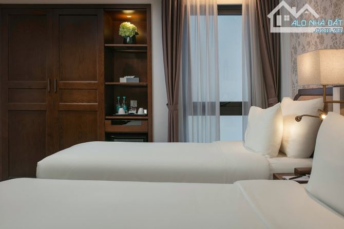 Giảm 100 tỷ - Chủ nợ Bank 200 Tỷ- khách sạn Hàng Bông- 390m2 - 380 tỷ- Dòng tiền 83 tỷ/năm - 12