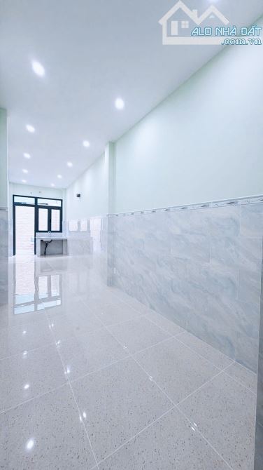 MẶT TIỀN HẼM BỰ - DT KHỦNG TRONG  TẦM GIÁ - 77M2 SỬ DỤNG GẦN 250M2  🌃MÔ TẢ :  -BÁN NHÀ MỚ - 12