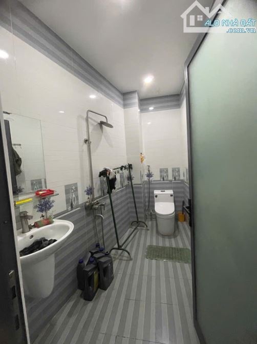 Bán nhà 5 tầng Liên khu 10-11 ngay khu VIP Phan Anh, ô tô ngủ trong nhà, 64m2,chỉ 6,99 tỷ - 12