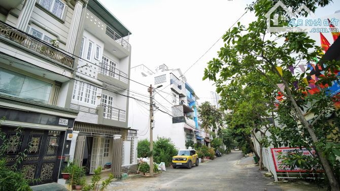Nhà Hoàng Quốc Việt Q7 (5x16) 1 hầm, 1 lửng, 2 lầu, st nhỉnh 12 tỷ - 14