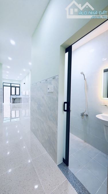 MẶT TIỀN HẼM BỰ - DT KHỦNG TRONG  TẦM GIÁ - 77M2 SỬ DỤNG GẦN 250M2  🌃MÔ TẢ :  -BÁN NHÀ MỚ - 14