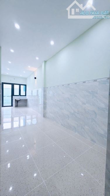 MẶT TIỀN HẼM BỰ - DT KHỦNG TRONG  TẦM GIÁ - 77M2 SỬ DỤNG GẦN 250M2  🌃MÔ TẢ :  -BÁN NHÀ MỚ - 16
