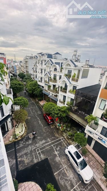 💰11, 5Tỷ Diện Tích 4,7×18 × 6 Tầng Có Thang Máy  Đường Trần Thị Năm P- Trung Mỹ Tây Q12 - 16