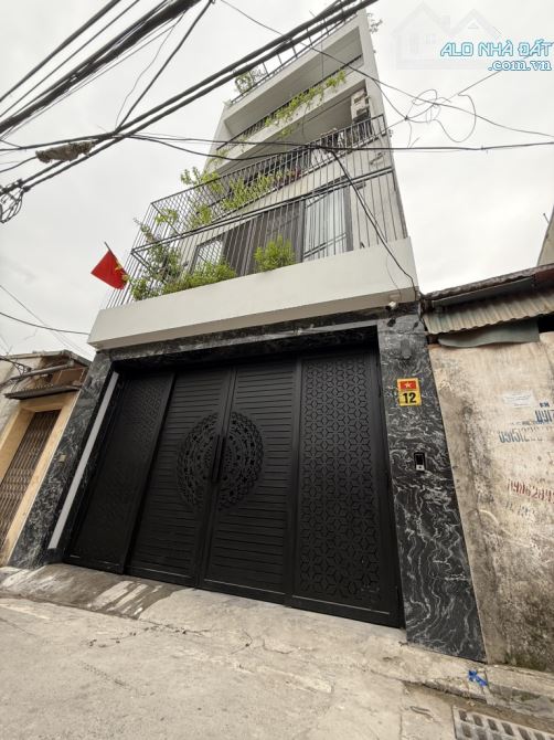 Siêu Phẩm Tư Đình/ 22.8 tỷ/97/115 M2 nhà 6 Tầng Thang máy - 18