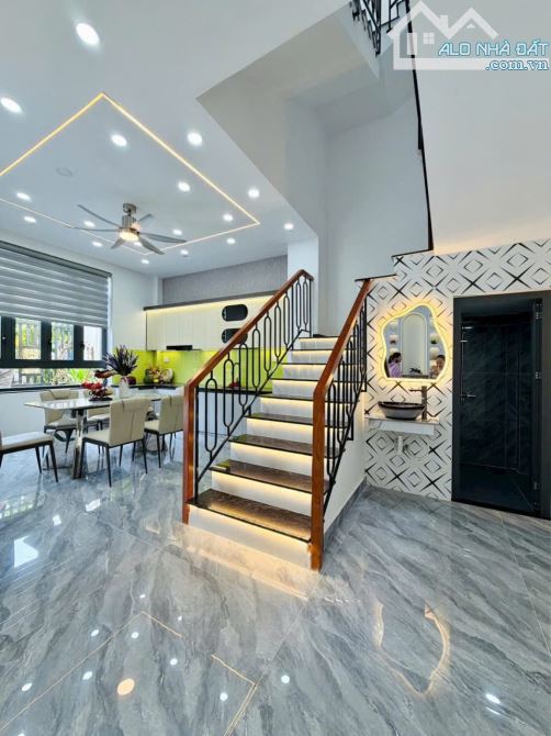 Bán Vila hẻm xe tải 5m đường Bùi Quang Là, P.12, 8,5 x 10, 4 tầng giá 8.59 tỷ tl - 18