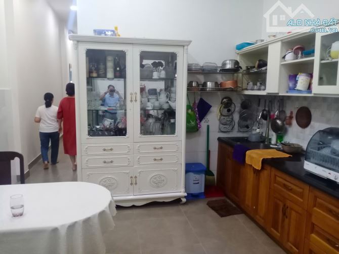 BÁN NHÀ MẶT TIỀN ĐƯỜNG NGUYỄN VĂN TỐ, P.TÂN THÀNH - TÂN PHÚ, 13 TỶ - 21