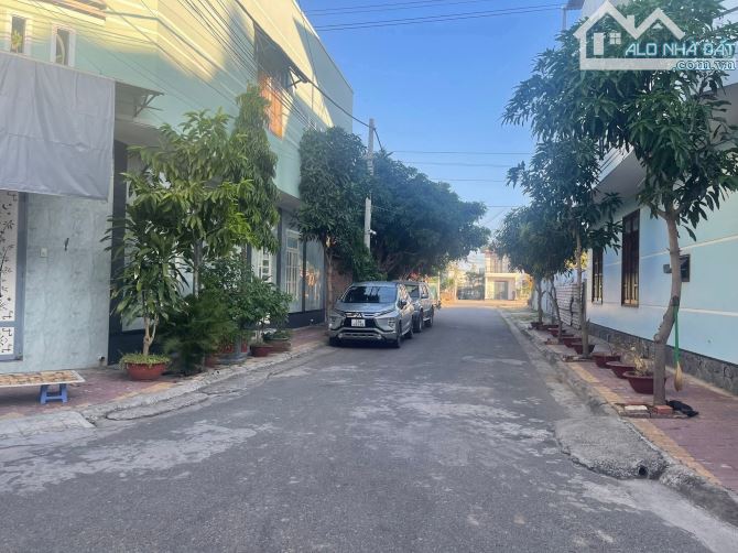 🇻🇳CCDV-MS.D17 - Bán nhà c4 tính đất MT hẻm 140 Lưu Chí Hiếu p Rạch Dừa tp HCM. Giá 6.9 t - 6