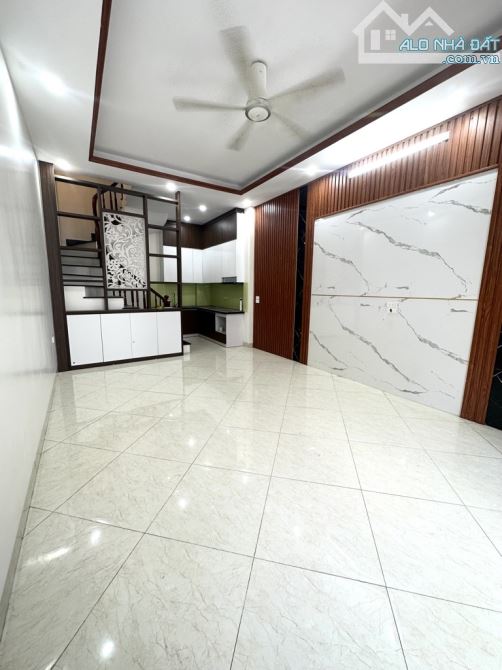 NHÀ MỚI DIỆN TÍCH RỘNG GIÁ NGON, CHỈ CẦN K THÍCH LÀ CHỦ CHO LÊN ĐƯỜNG, CHỦ THIỆN BÁN TẶNG - 2