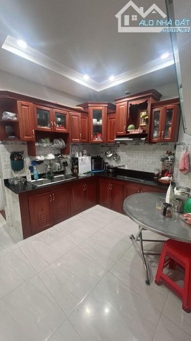 Bán nhà HXH Tân Hương q.Tân Phú 80m², 3TẦNG - GẦN CHỢ - 9.69 Tỷ TL - 2