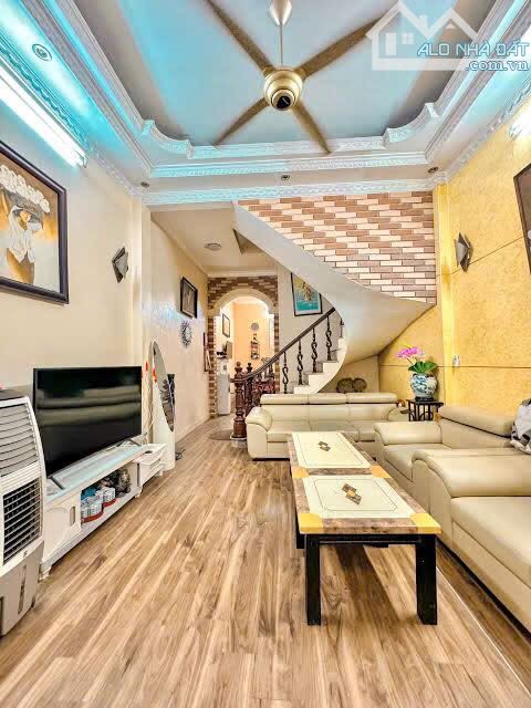 MẶT PHỐ ĐI BỘ TRỊNH CÔNG SƠN - LÔ GÓC VỊ TRÍ KIM CƯƠNG - DT 123m² 4 tầng, MT 5,5m - 85 tỷ - 2