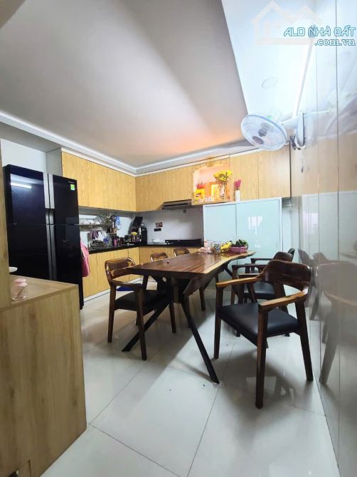 BÁN GẤP NHÀ PHỐ 5 TẦNG XE Ô TÔ NẰM TRONG SÂN KHU PHÂN LÔ VIP LÊ ĐỨC THỌ P13 QUẬN GÒ VẤP - 2
