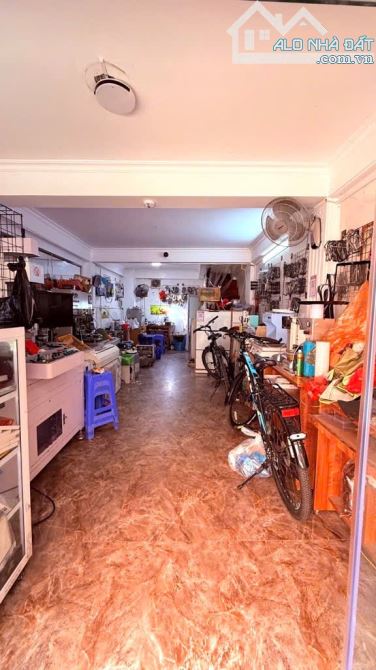 TRẦN CUNG CẦU GIẤY NHÀ ĐẸP DÂN XÂY, 5TẦNG DT30M, MẶT NGÕ THÔNG KINH DOANH, Ô TÔ ĐỖ CỬA. - 2