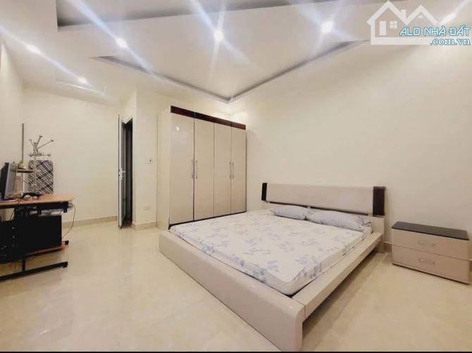 SIÊU HIẾM, HƠN 8 TỶ - 74M BÁN NHÀ DÂN XÂY CHỢ NGỌC THỤY, LONG BIÊN - NGÕ THÔNG, GẦN Ô TÔ, - 2