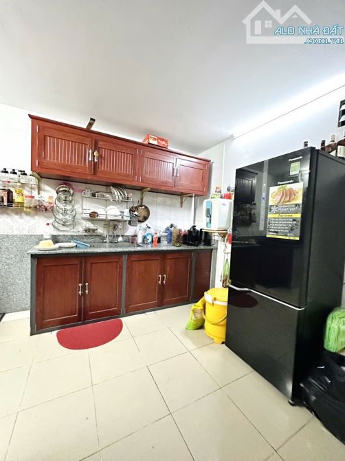 LÊ VĂN SỸ, Q3 82M2 (5.5x15) HẺM 6M - 3 TẦNG 4PN - CHỈ 10.9 T.ỶTL - 2