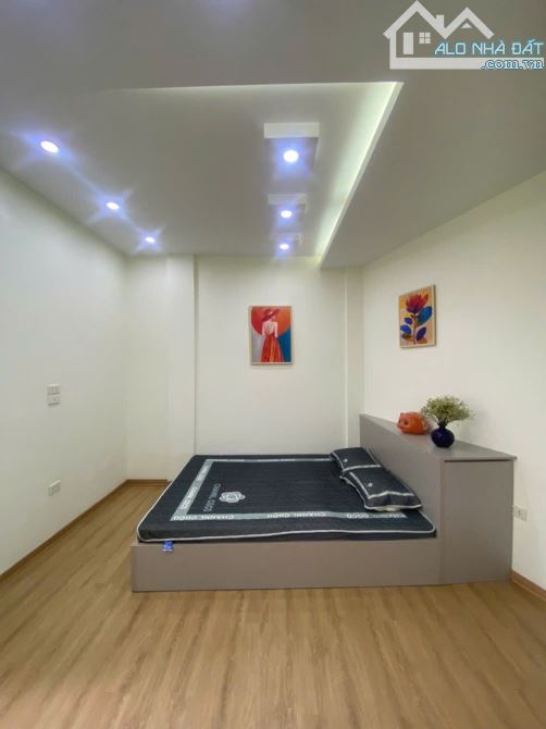 Cho thuê nhà Đình Đông, Bạch Mai 5 tầng x 32m2, 3PN, 14 Triệu - 2