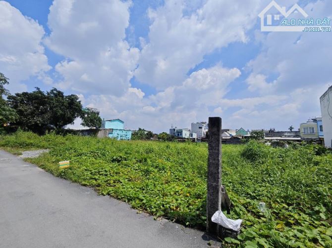 Đất bán - 2100m thổ cư - Thạnh Lộc 41 - phù hợp phân lô - Giá 99 tỷ TL - 2
