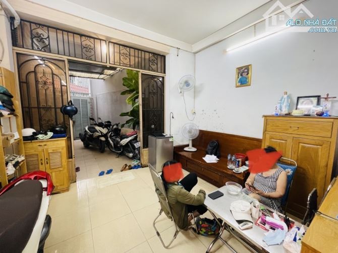 LÊ QUANG ĐỊNH HẺM XE HƠI 61m2 NGANG 4 NHÀ 2 TẦNG BTCT  NHỈNH 6 T . Y TL CHÍNH CHỦ - 2