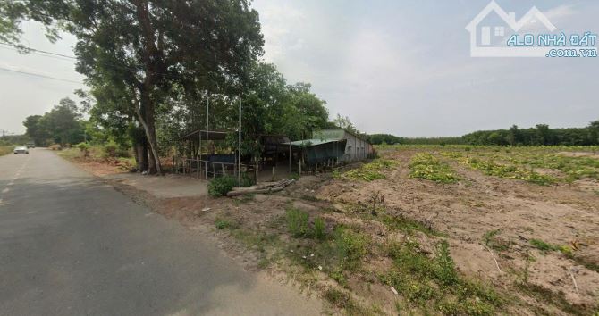 Bán đất 360m2 ngang 10m có 200m2 TC giá 700tr bao toàn bộ phí, ngay Trường cấp 2 - 2