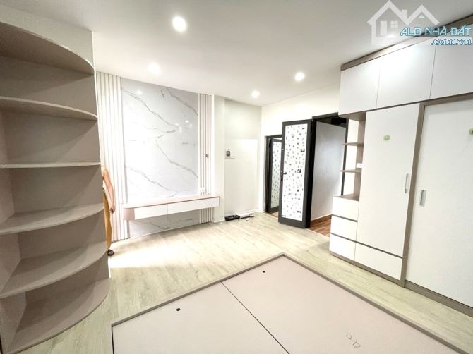 BÁN NHÀ THẠCH BÀN 32M2, 5 TẦNG Ở NGAY, GARA Ô TÔ, 7.2 TỶ - 2