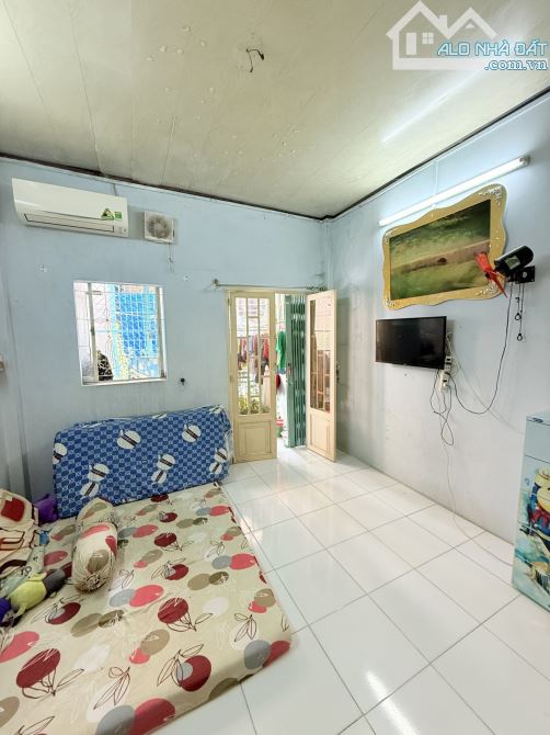Bán gấp nhà đẹp Trần Văn Quang, giáp Q10,gần hẻm oto, 3 tầng 30m, chỉ 3.x tỷ. Siêu hiếm. - 2