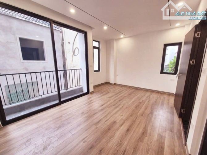 Bán nhà 44m², dân xây chắc chắn tại trâu quỳ gia Lâm, full nội thất xách vali về ở ngay - 2