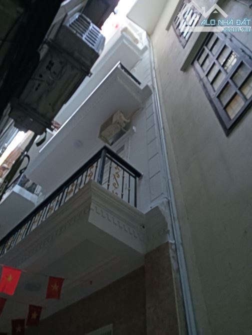 BÁN NHÀ ĐƯỜNG LÁNG-ĐỐNG ĐA- THANG MÁY-45M2-6T-MẶT TIỀN 4.6M- GIÁ 13.5 TỶ - 2