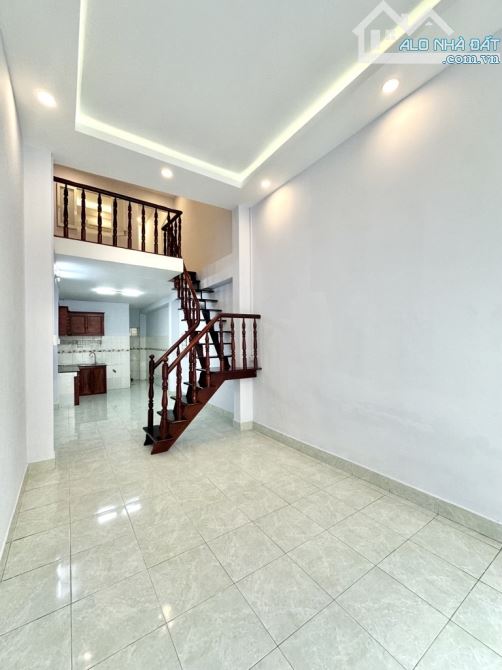 HẺM NHỰA MỘT TRỤC XE HƠI TỚI NHÀ - TRUNG TÂM NGÃ TƯ PHÚ NHUẬN - 47M2 SỔ A4 - KO QUY HOẠCH - 2
