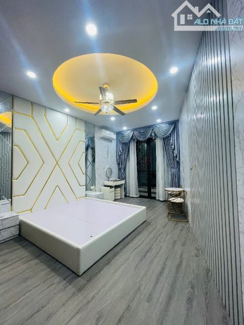 Bán nhà đẹp phân lô Ngã Tư Vọng! 50m2 x 5 tầng chỉ 14..tỷ - Một nhà ra phố, ô tô đỗ cửa - 2