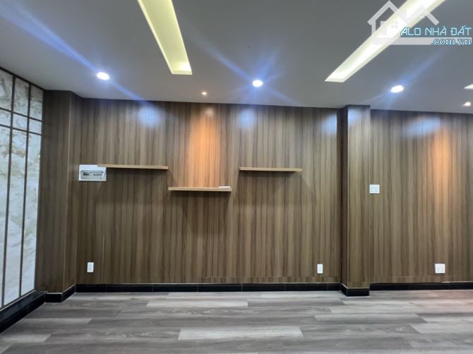 BÁN NHÀ MẶT TIỀN KD NGUYỄN TRỌNG TUYỂN - 5 TẦNG -  PHÚ NHUẬN  - 62M2 - 18 TỶ - 2