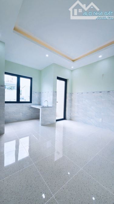 MẶT TIỀN HẼM BỰ - DT KHỦNG TRONG  TẦM GIÁ - 77M2 SỬ DỤNG GẦN 250M2  🌃MÔ TẢ :  -BÁN NHÀ MỚ - 2