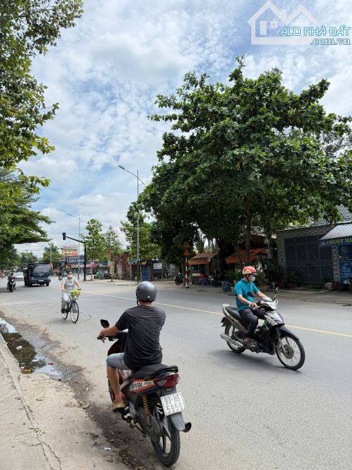 🔥Mặt Tiền KD Nguyễn Thị Minh Khai 5x22 110m2 đoạn đông dân cực SUNG - Dĩ AN - 2
