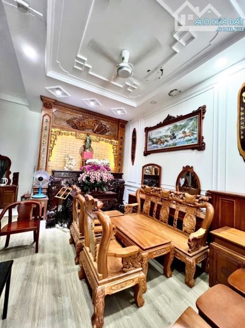 MẶT TIÊN KINH DOANH TÂN KỲ TÂN QUÝ- 97M2-2 TẦNG - NỞ HẬU - GIÁ 17 TỶ - 2