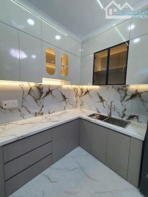 Bán nhà Hàm Nghi 40m x 5T nhà mới,phân lô, 5m ra phố, tặng full nội thất xịn,chỉ 10.6 tỷ. - 2