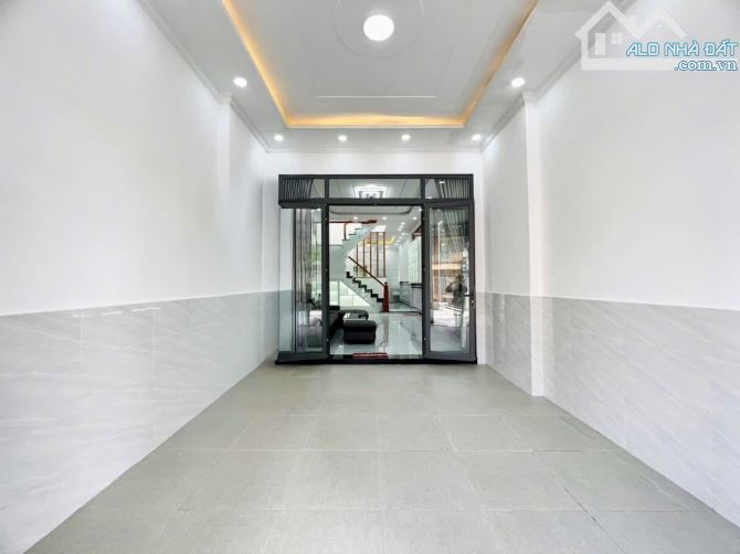 4❌18m, BÁN NHÀ 2 TẦNG, ĐƯỜNG 10M, LÂM THỊ HỐ, TCH, Q.12, 5 TỶ HƠN - 2