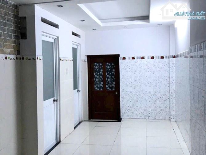 Cho thuê nhà mặt tiền 1 lầu 3PN đường Lê Quang Định, Bình Thạnh - 2